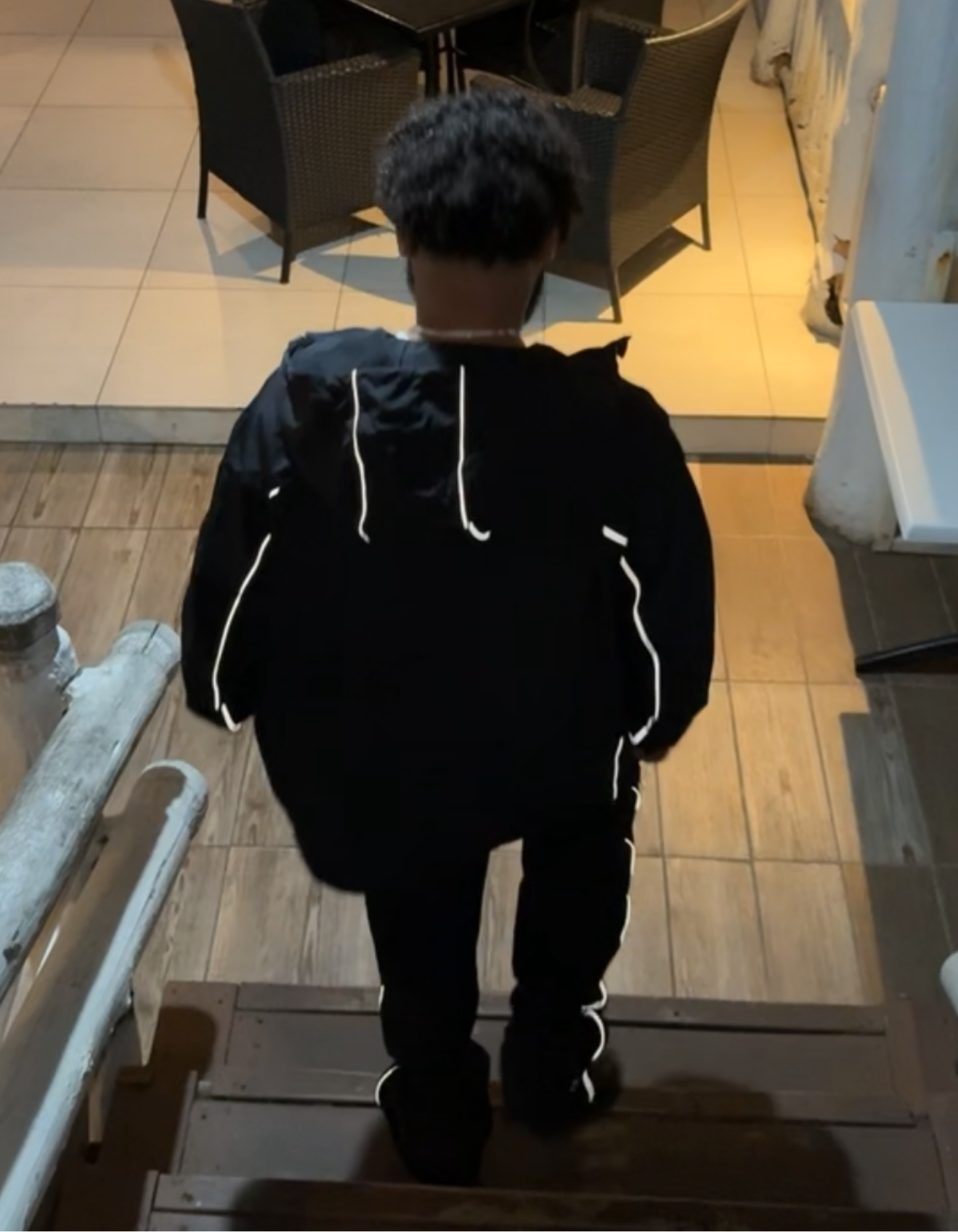 BLACK FULL TRUCKSUIT